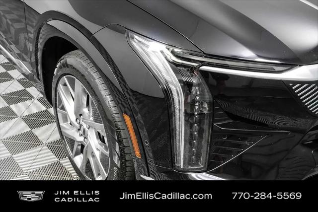 2025 Cadillac iQ Luxury 2 AWD
