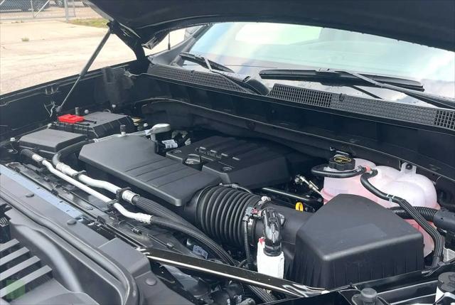 2026 Chevrolet Silverado 1500 4WD Crew Cab Short Bed Custom