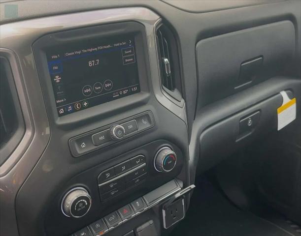 2026 Chevrolet Silverado 1500 4WD Crew Cab Short Bed Custom