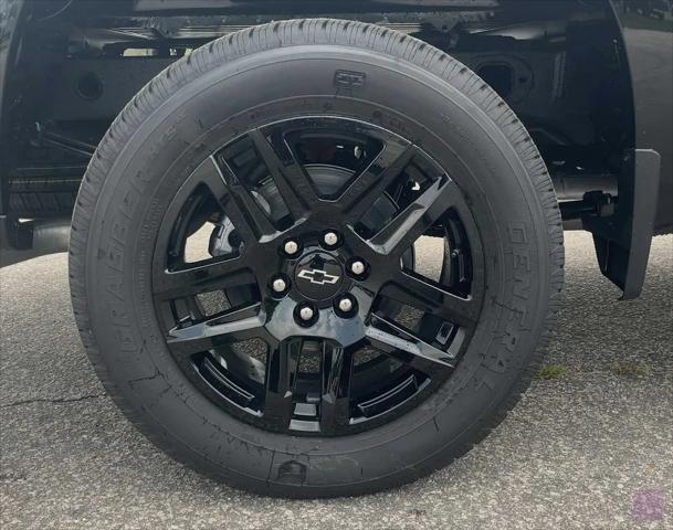 2026 Chevrolet Silverado 1500 4WD Crew Cab Short Bed Custom