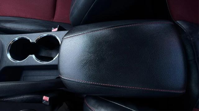 2010 Hyundai Genesis Coupe 2.0T Track