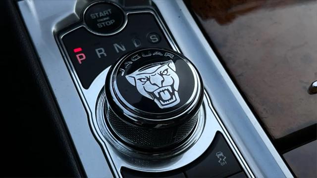 2015 Jaguar XF 2.0T Premium