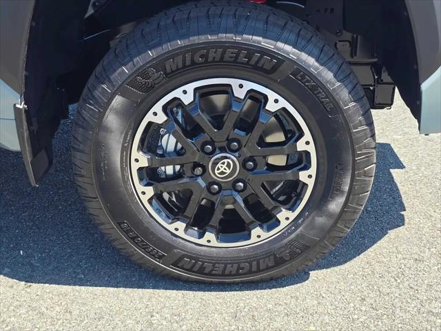 2026 Toyota Tundra SR5 CrewMax 5.5' Bed