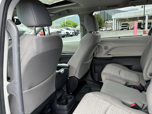 2024 Toyota Sienna LE