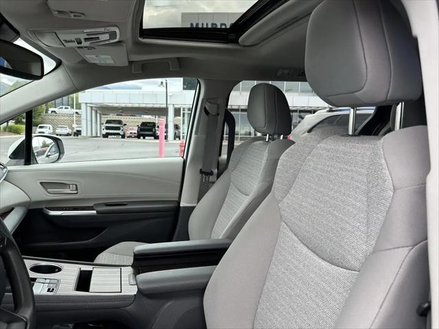 2024 Toyota Sienna LE