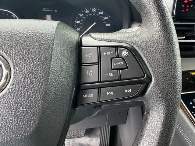2024 Toyota Sienna LE