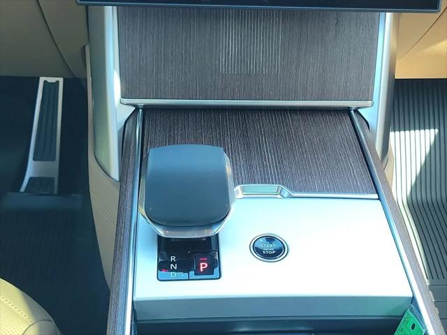 2026 Land Rover Range Rover P530 Autobiography