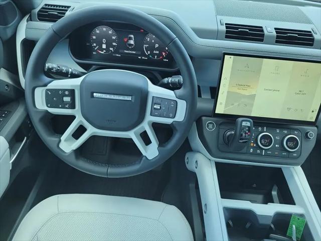 2026 Land Rover Defender P400 X-Dynamic SE
