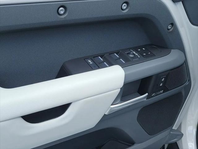 2026 Land Rover Defender P400 X-Dynamic SE