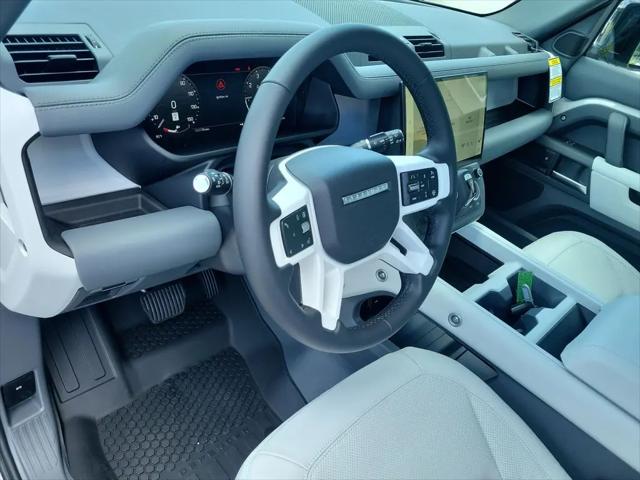 2026 Land Rover Defender P400 X-Dynamic SE
