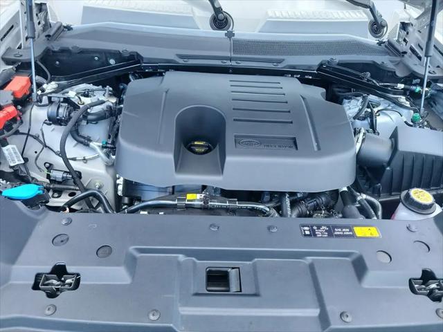 2026 Land Rover Defender P400 X-Dynamic SE