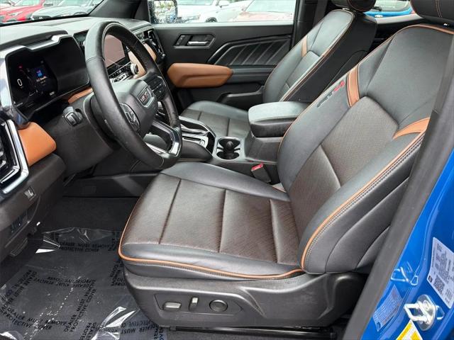 2024 GMC Canyon 4WD AT4