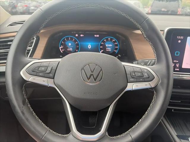 2026 Volkswagen Atlas SE with Technology