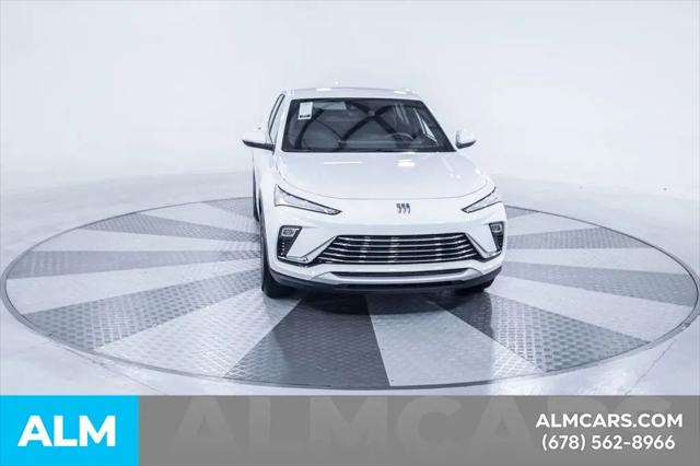2025 Buick NV Preferred FWD