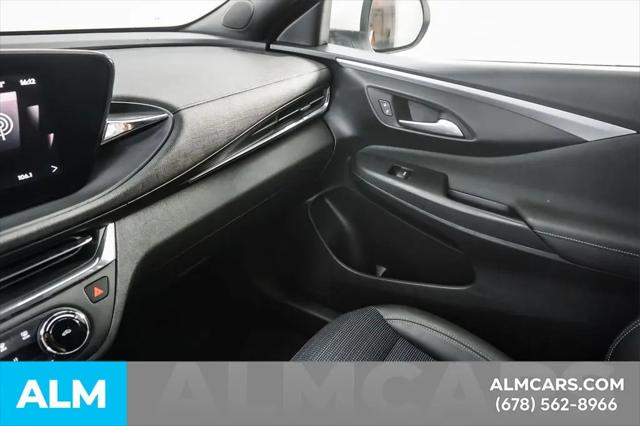 2025 Buick NV Preferred FWD