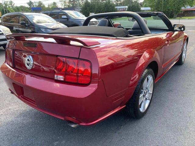 2007 Ford Mustang GT Deluxe