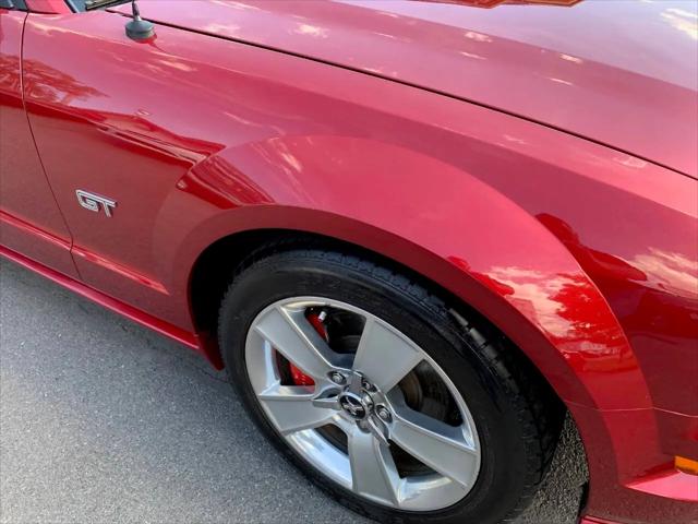 2007 Ford Mustang GT Deluxe