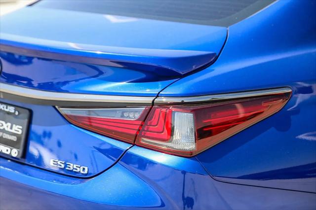 2024 Lexus ES 350 F SPORT Handling