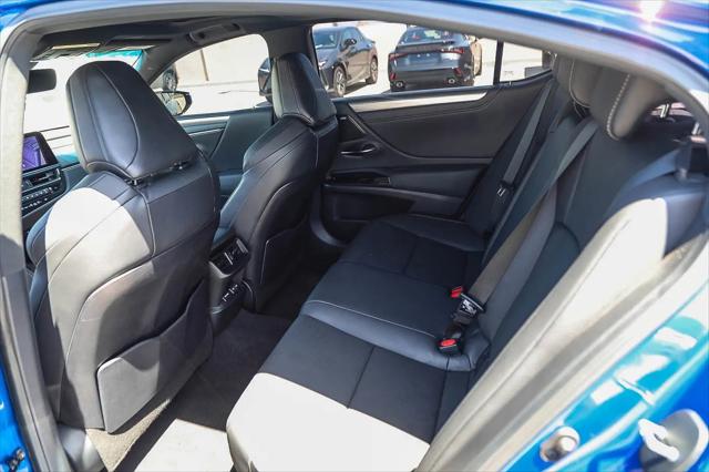 2024 Lexus ES 350 F SPORT Handling