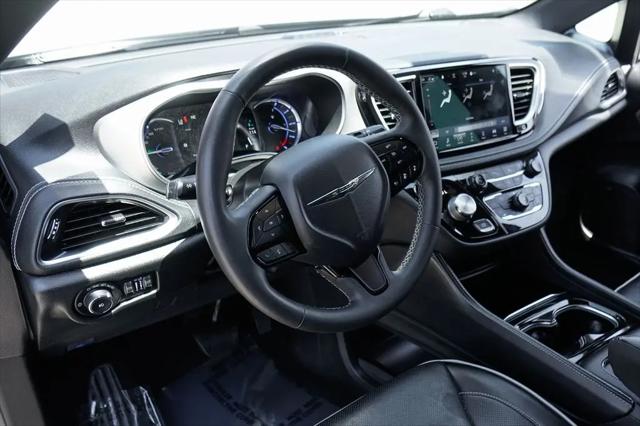 2022 Chrysler Pacifica Hybrid Limited