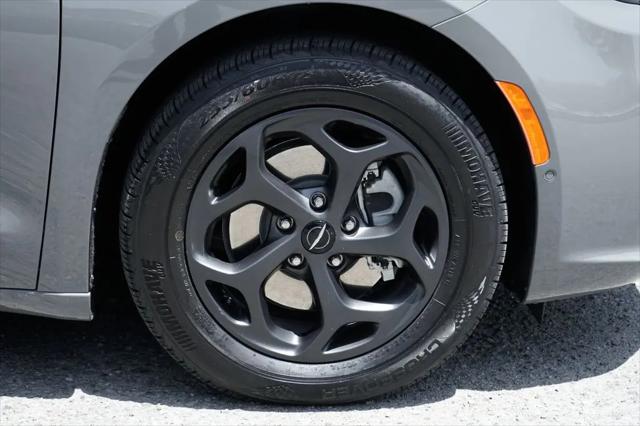 2022 Chrysler Pacifica Hybrid Limited
