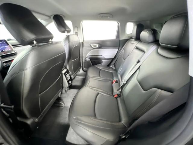 2022 Jeep Compass Latitude Lux 4x4