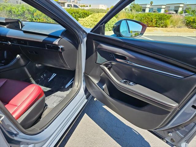 2026 Mazda Mazda3 2.5 S Carbon Edition