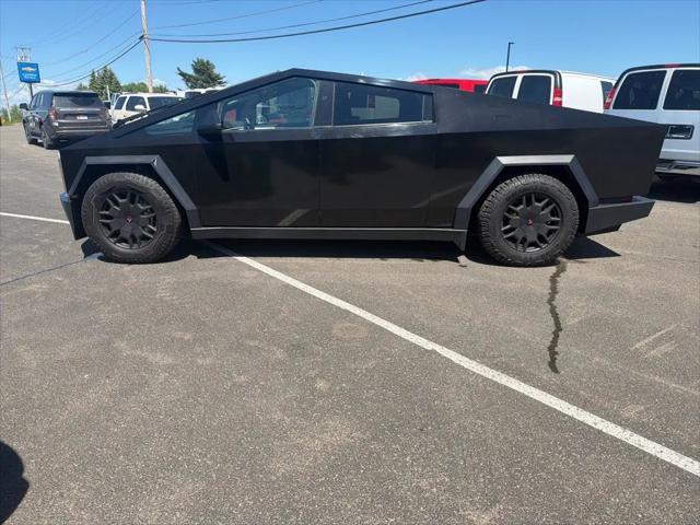 2024 Tesla Cybertruck Cyberbeast