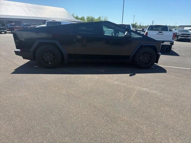 2024 Tesla Cybertruck Cyberbeast