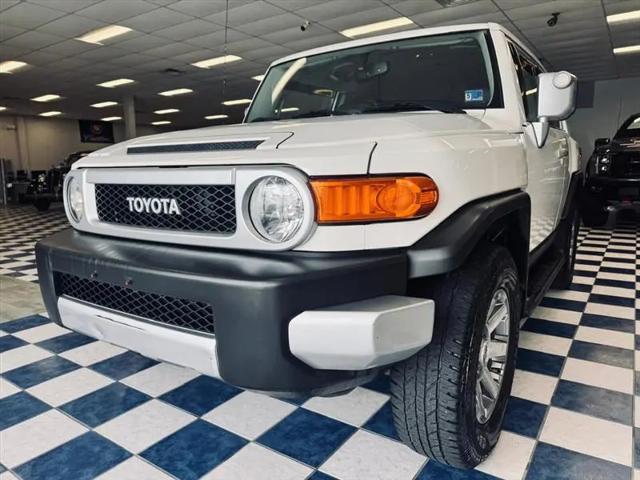 2014 Toyota FJ Cruiser Base