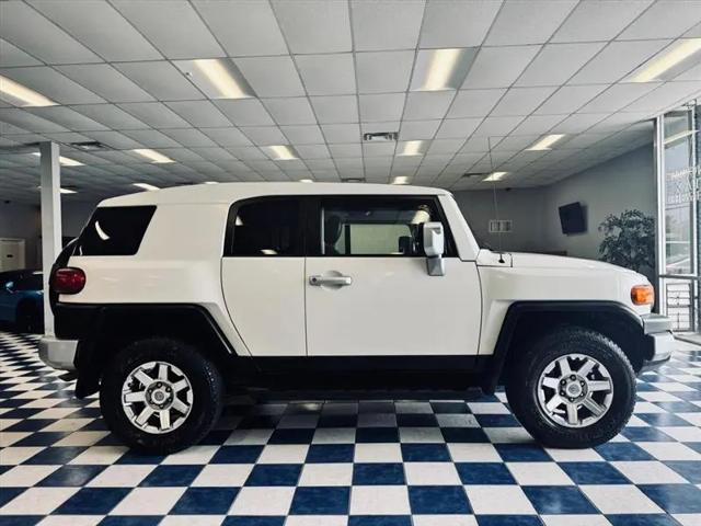 2014 Toyota FJ Cruiser Base