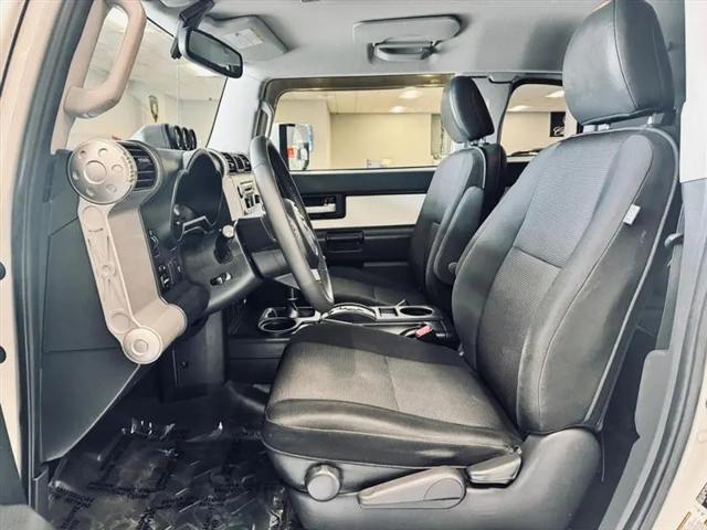 2014 Toyota FJ Cruiser Base