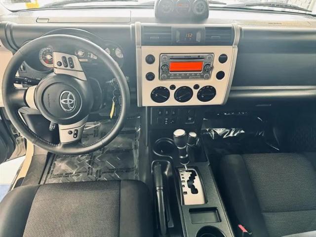 2014 Toyota FJ Cruiser Base
