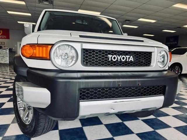 2014 Toyota FJ Cruiser Base