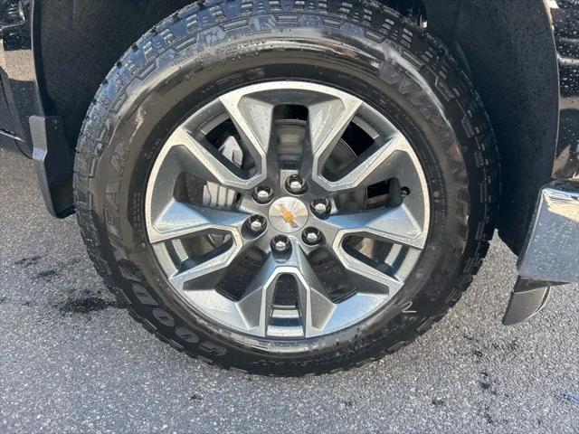 2026 Chevrolet Silverado 1500 4WD Crew Cab Short Bed LT with 2FL