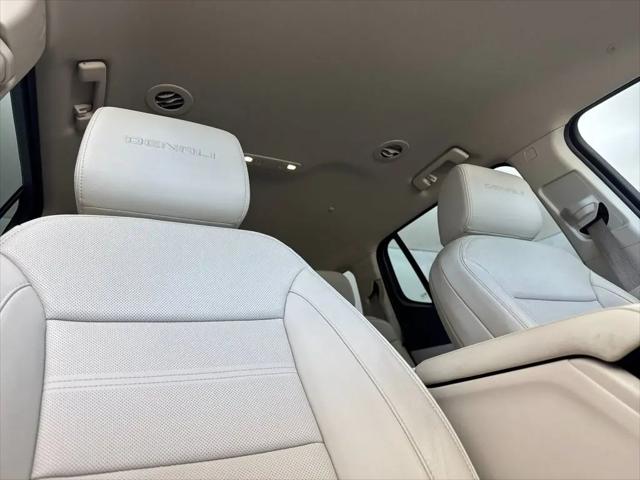 2023 GMC Acadia AWD Denali