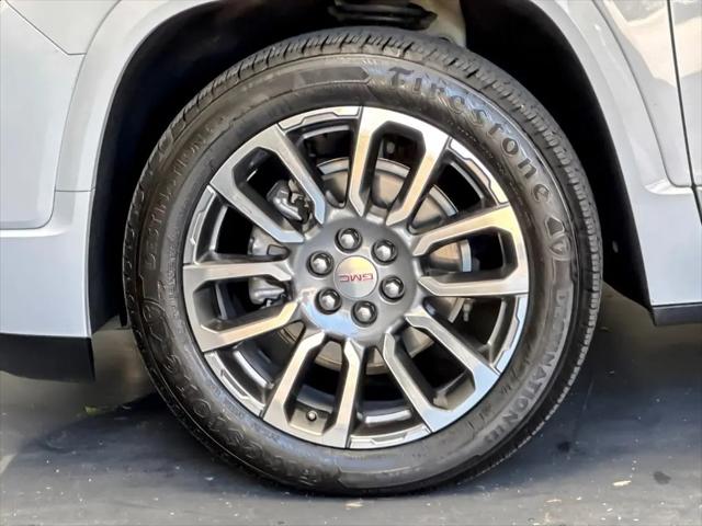 2023 GMC Acadia AWD Denali