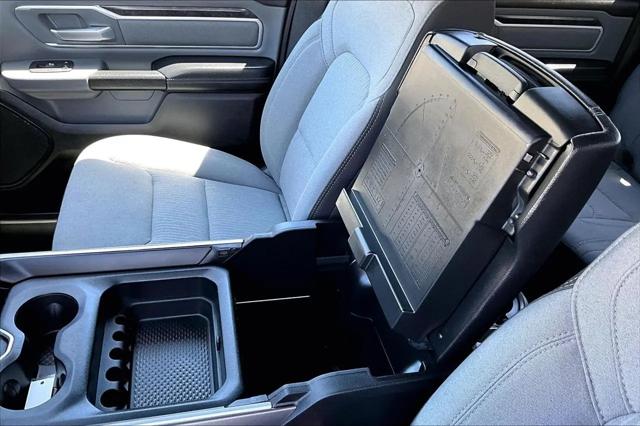 2023 Ram 1500 Big Horn Crew Cab 4x4 5'7" Box