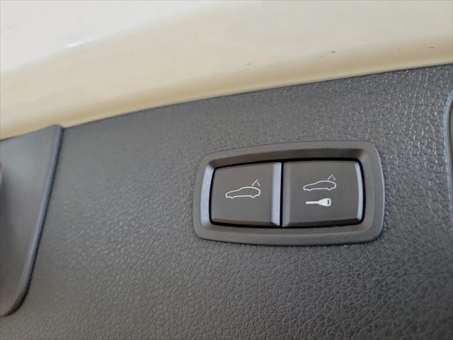2023 Porsche Macan Macan
