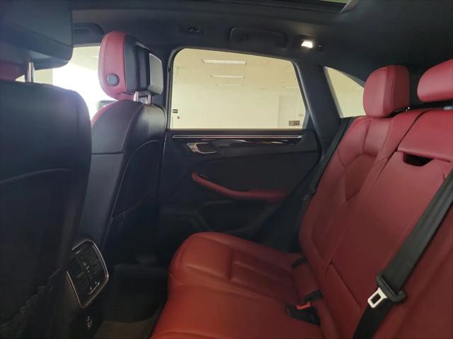 2023 Porsche Macan Macan