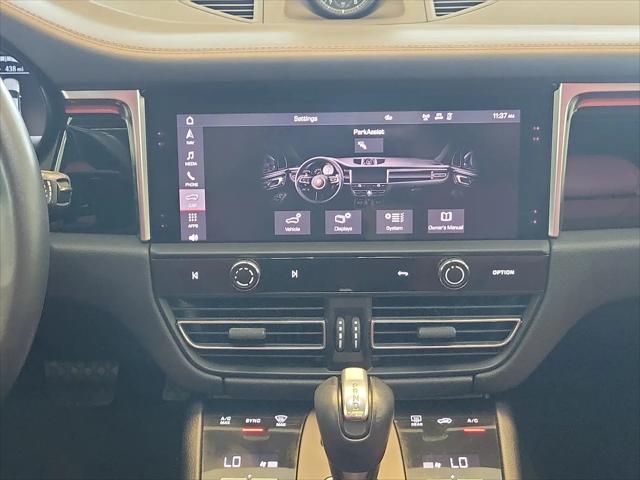 2023 Porsche Macan Macan