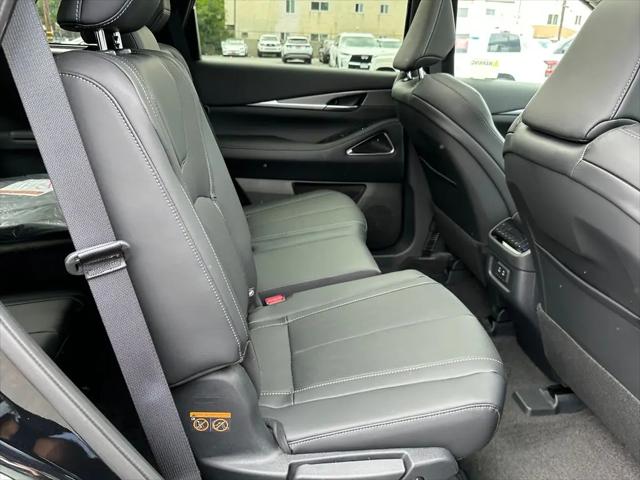 2027 INFINITI QX60 LUXE