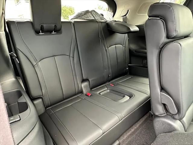 2027 INFINITI QX60 LUXE