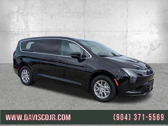 2027 Chrysler Pacifica Select for sale in Yulee, FL
