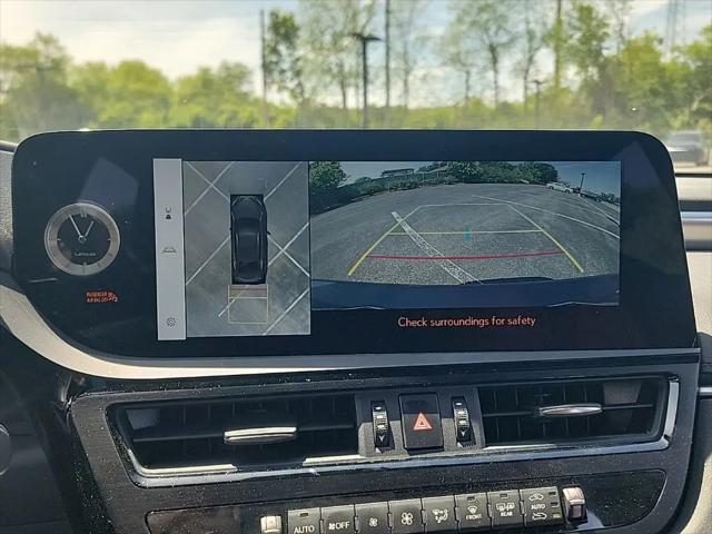 2025 Lexus ES 350 F SPORT Handling