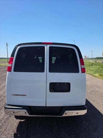 2020 Chevrolet Express Passenger RWD 3500 Extended Wheelbase LT