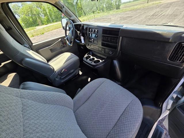 2020 Chevrolet Express Passenger RWD 3500 Extended Wheelbase LT