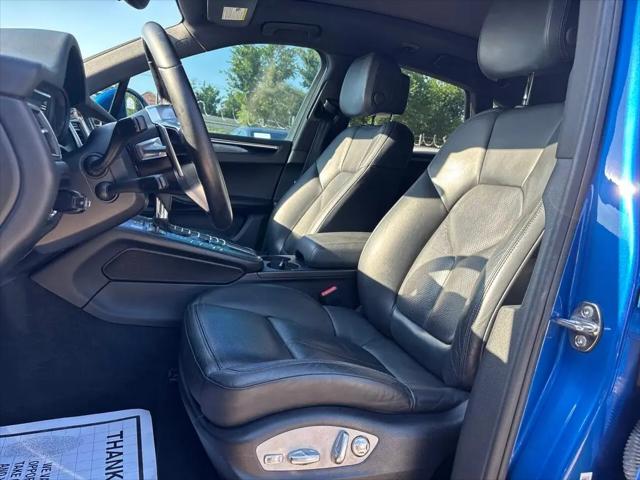 2017 Porsche Macan Macan