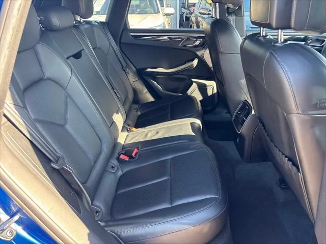 2017 Porsche Macan Macan