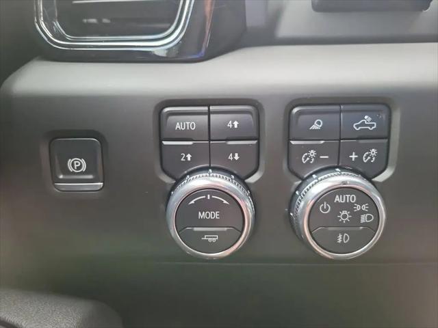 2025 GMC Sierra 1500 4WD Crew Cab Short Box AT4